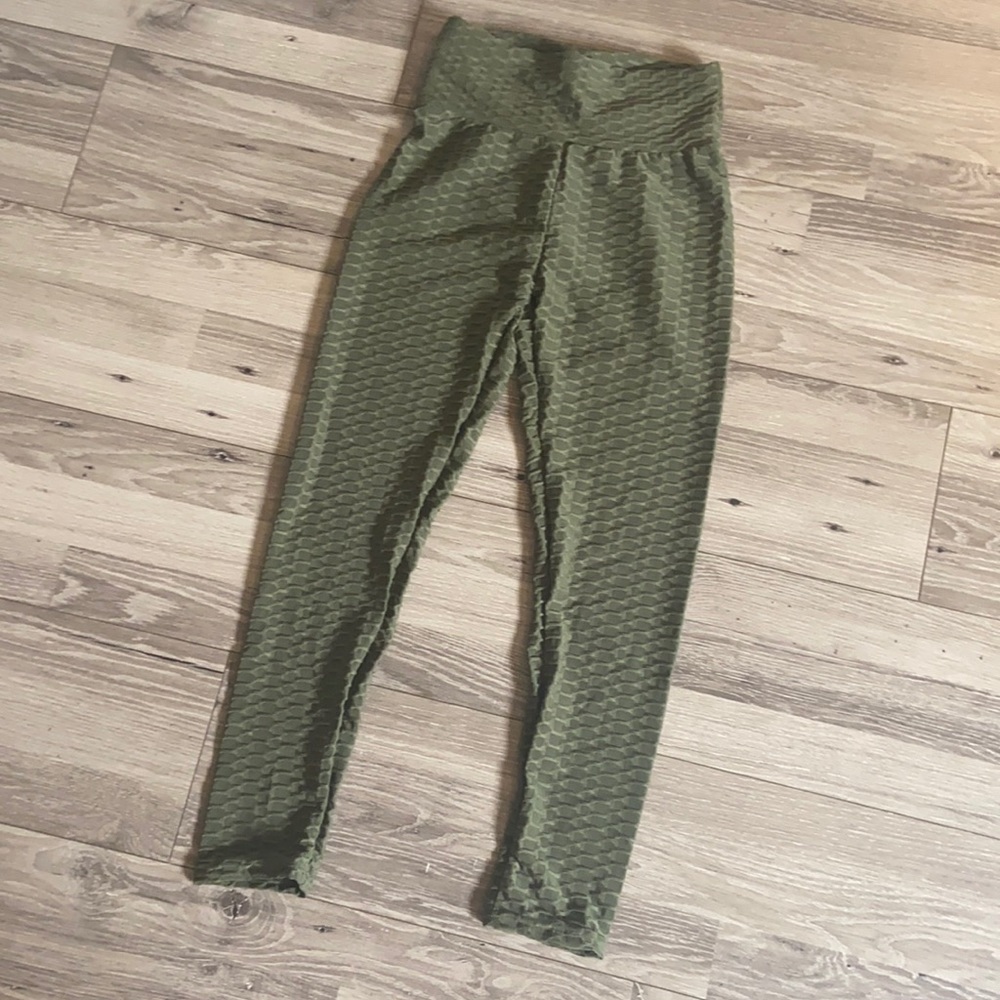 Green tik tok leggings size S